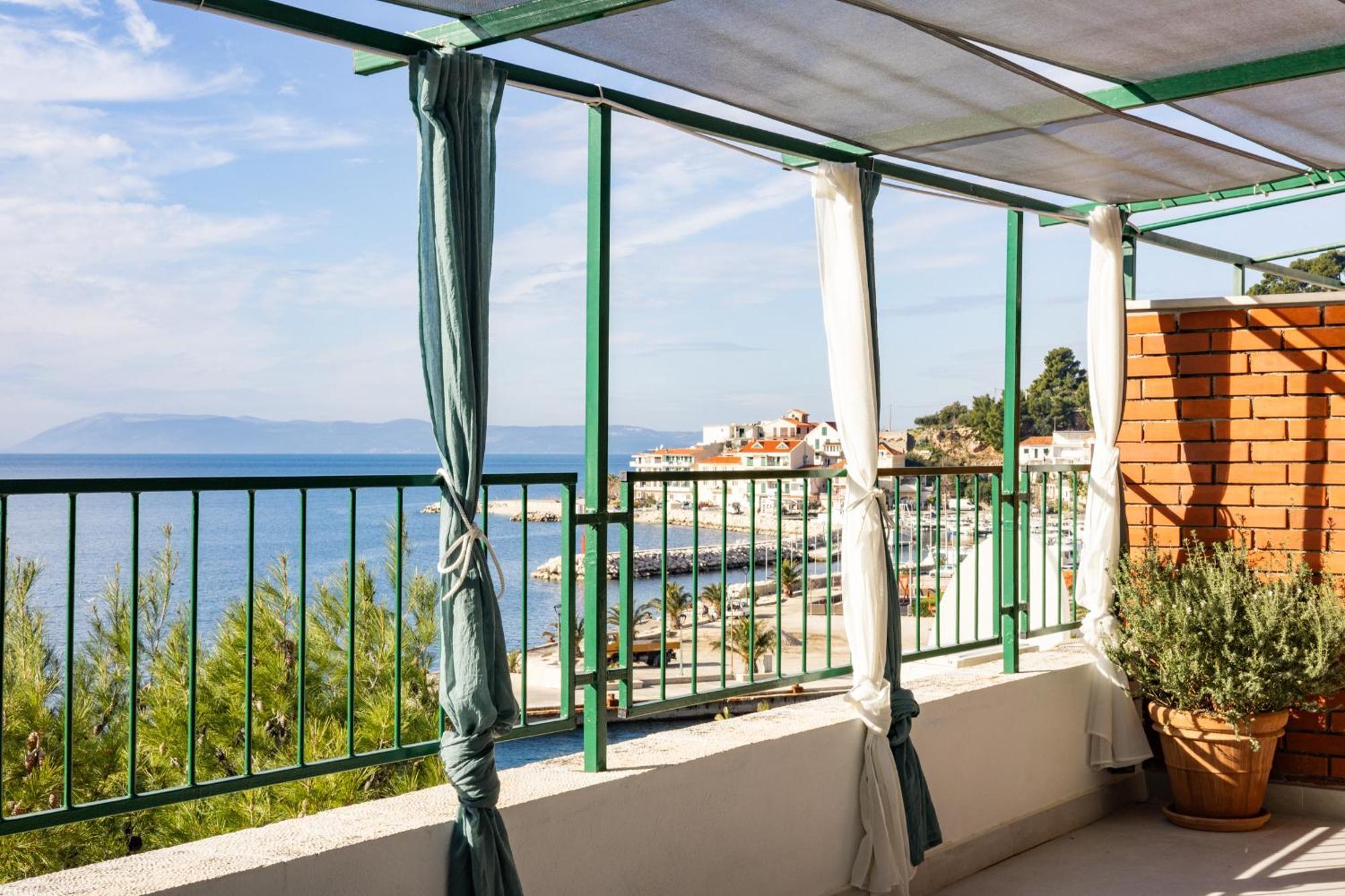 Apartments Krzanic Подгора Экстерьер фото