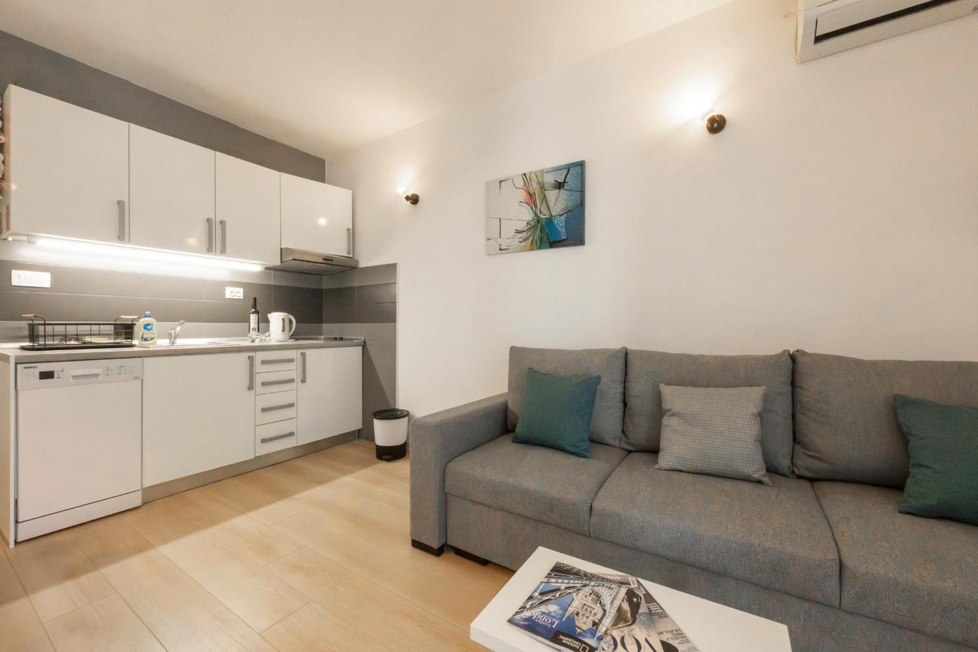 Apartments Krzanic Подгора Экстерьер фото