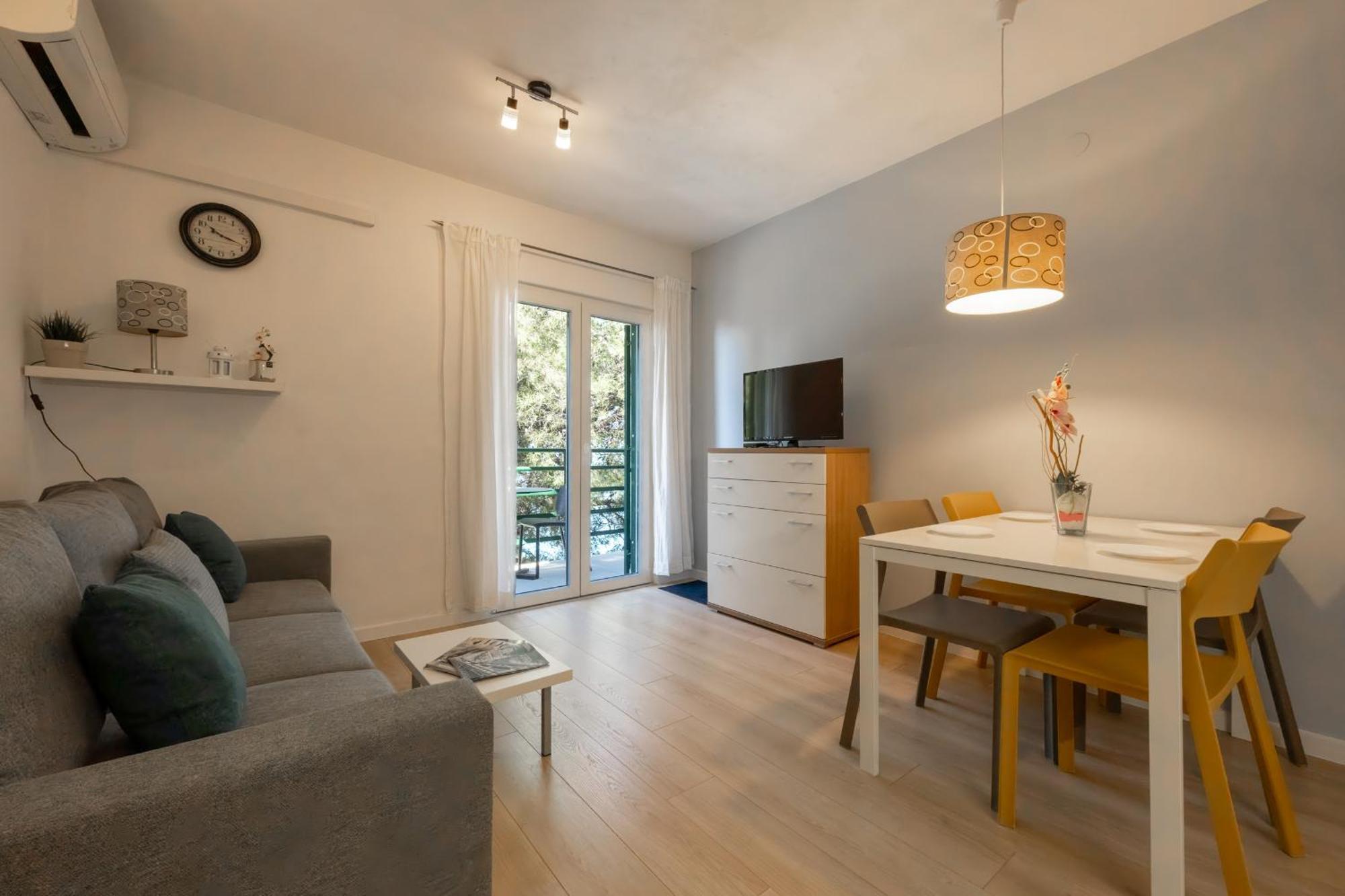 Apartments Krzanic Подгора Экстерьер фото