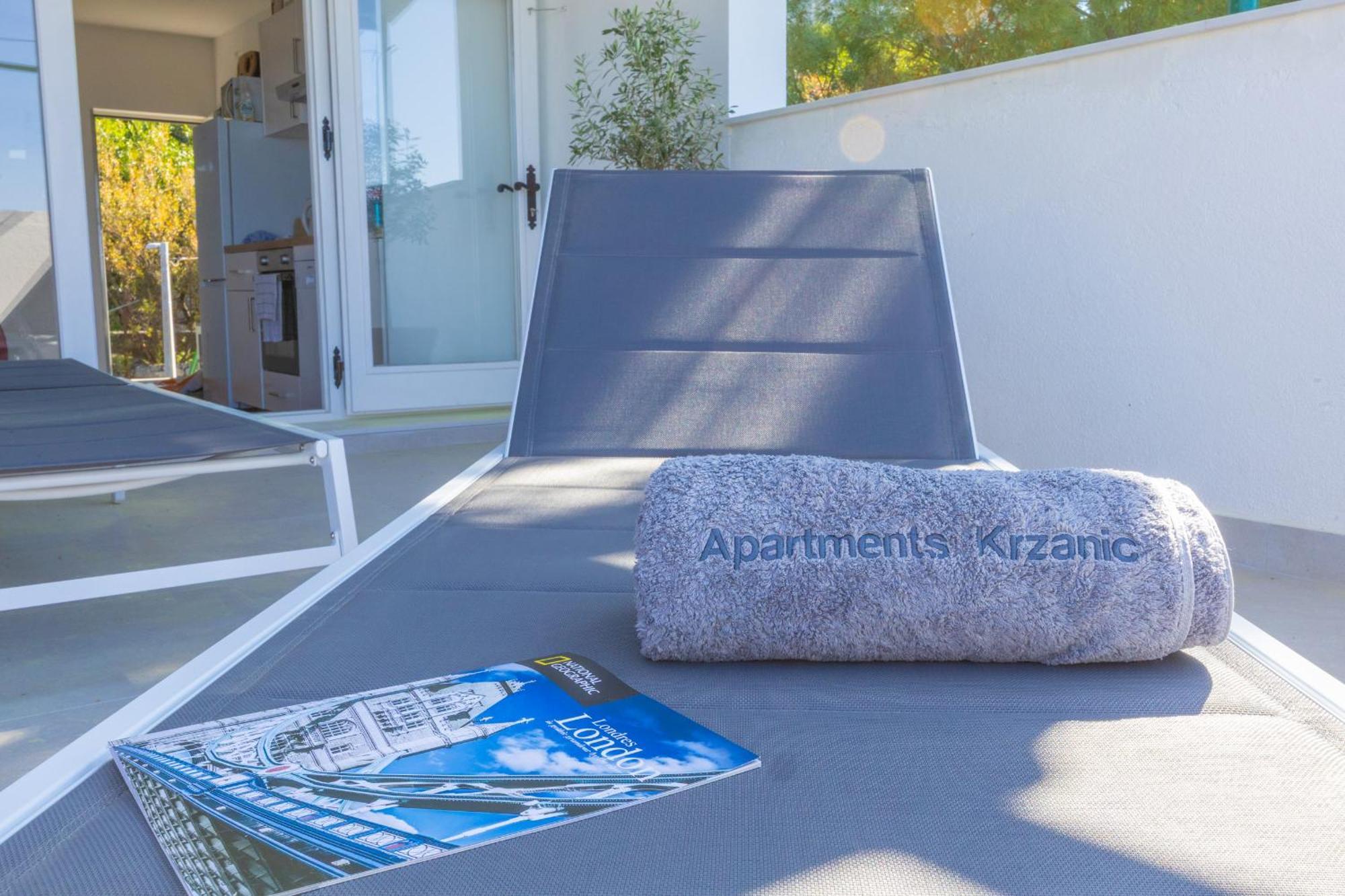 Apartments Krzanic Подгора Экстерьер фото
